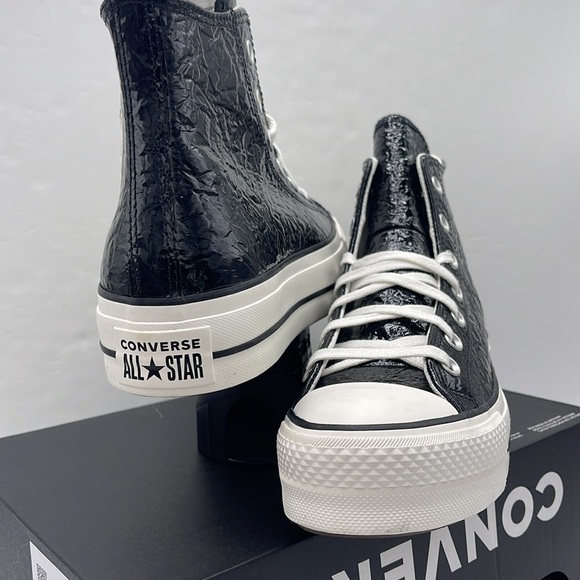 Converse WMNS High-Tops Platform Sneakers CTAS LIFT HI
BLACK/EGRET/BLACK - Picture 8 of 16